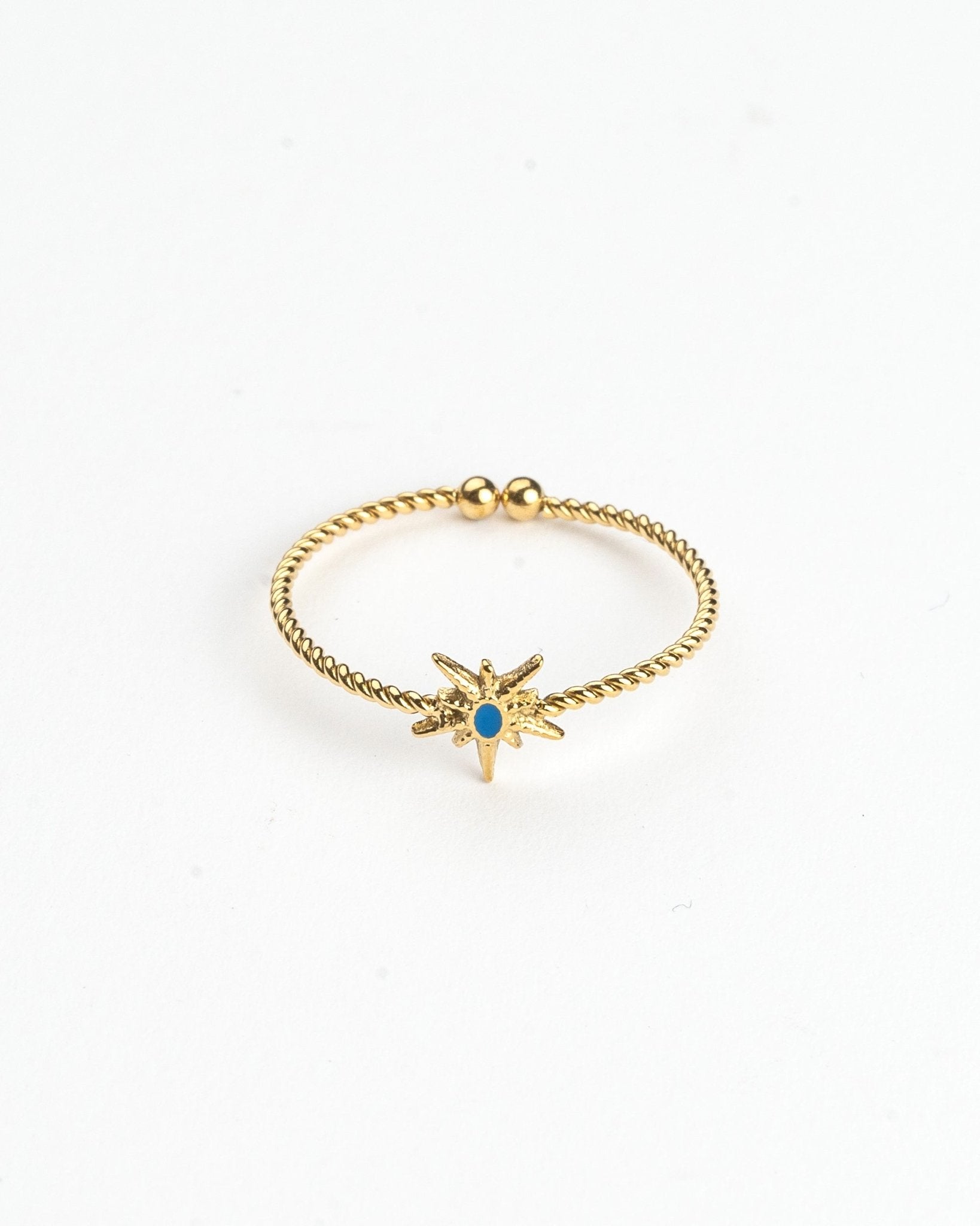 Anillos - Anillo fine golden star - Everyday jewels to inspire | TAGSS