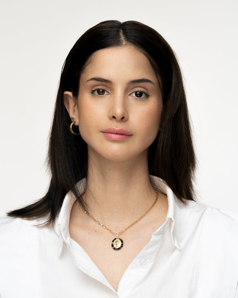 Collares - Collar black virgen María - Everyday jewels to inspire | TAGSS